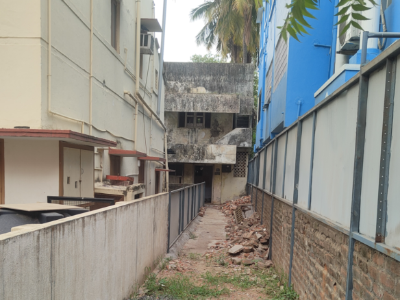 Independent house with Land in Choolaimedu Chennai